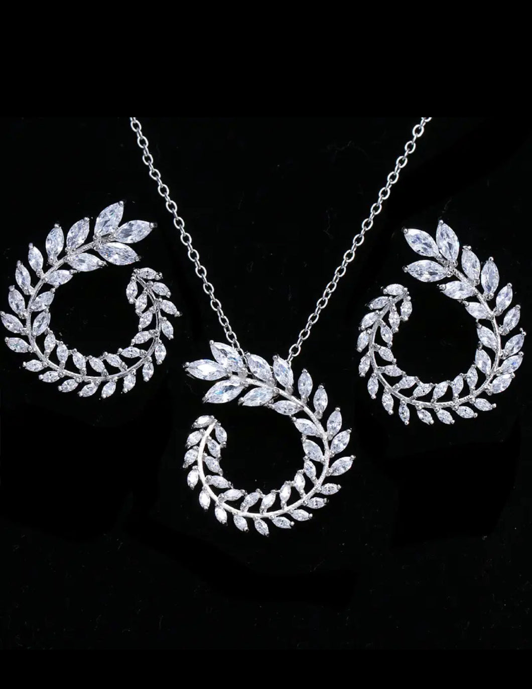 Pendant set